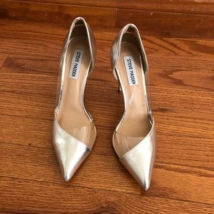 Brand new Steve Madden Metallic Heels